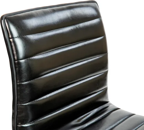 Miniatura 9 de Flash Furniture - Silla de oficina, vinilo negro, estructura negra, sin reposabrazos, asiento y respaldo acanalados, diseño de respaldo bajo
