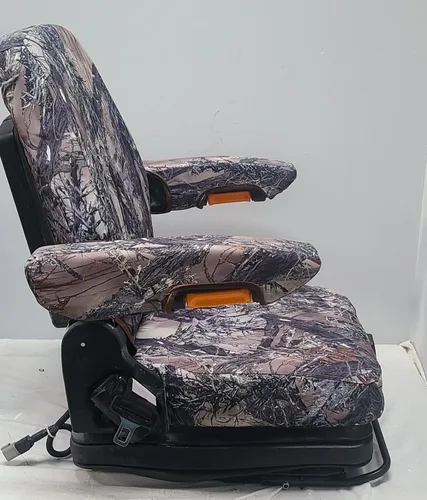 Miniatura 3 de Asientos de tractor DSC hechos para asientos de suspensión de tractor de lujo con bolsa de documentos y reposabrazos ajustable. camuflaje MC2G.