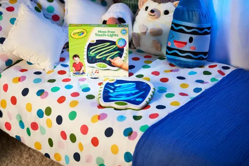 Miniatura 7 de Crayola Luces táctiles para niños, garabatos musicales y tablero sensorial, juguetes sensoriales para niños pequeños, pintura de dedos sin ensuciar