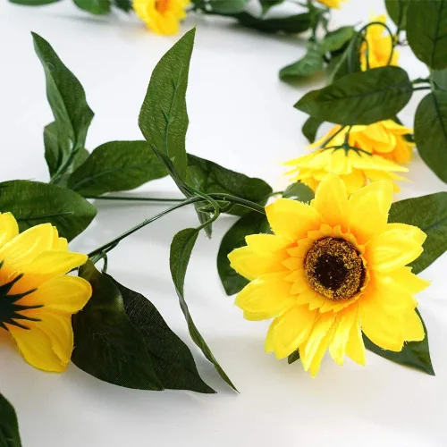 Miniatura 7 de DEEMEI Paquete de 4 guirnaldas artificiales de girasoles de seda colgantes con flores y hojas verdes para mesa de boda, jardín, manualidades