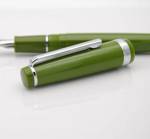 Miniatura 8 de JINHAO 82 - Pluma estilográfica con clip plateado (punta F 0.020 in, verde aguacate)
