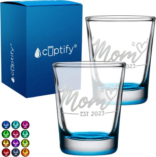 Miniatura 100 de Cuptify Regalos para baby shower, para la nueva mamá, EST 2023, 2 onzas, con fondo negro, juego de 2 vasos grabados para fiesta, regalo