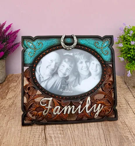 Miniatura 8 de Ebros Gift Rustic Western Family - Marco de fotos de piel sintética turquesa y resina de madera tallada, 7 x 5 pulgadas, con caballete trasero