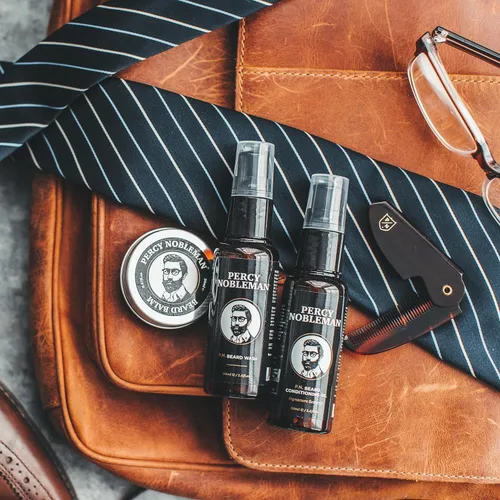 Miniatura 10 de Percy Nobleman Kit de aseo para barba: juego de regalo con aceite perfumado para barba (1.7 onzas líquidas), lavado de barba (1.7 onzas líquidas)