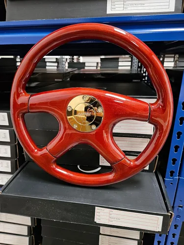 Miniatura 2 de Raptor Volante de madera de caoba de 15" (dorado)
