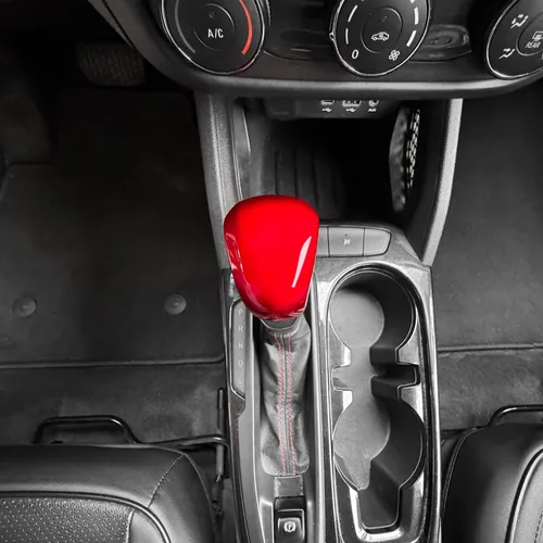 Miniatura 7 de YOUTOOCAR Cubierta para pomo de palanca de cambios Compatible con accesorios Chevy Trax 2024-2025 (Rojo)