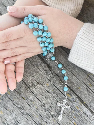 Miniatura 4 de Nazareth Store Collar de cuentas de piedra de mármol azul cielo rosario turquesa con cuentas de medalla milagrosa católica y cruz de Jesús 20