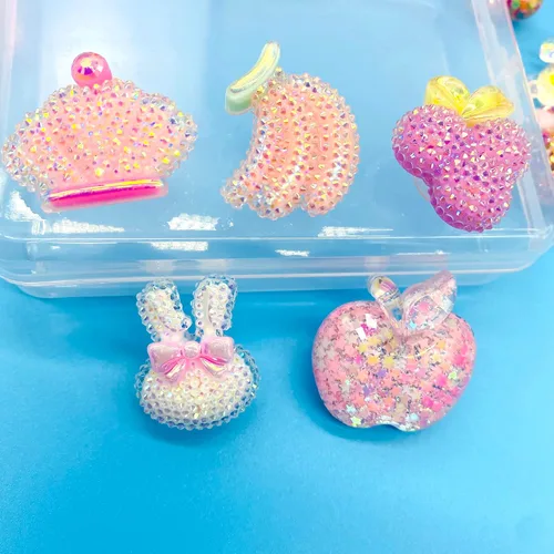 Miniatura 6 de Coio 30 dijes brillantes para zapatos de niñas de resina dura para crock Bubble Slides sandalias zuecos de color rosa lindos zapatos decoraciones