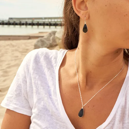 Miniatura 4 de Rumi Sumaq Joyería de Metal Tejida a Mano para Mujeres y Adolescentes – Aretes, Collares y Conjuntos de Plata de Ley y Oro de 14 Quilates