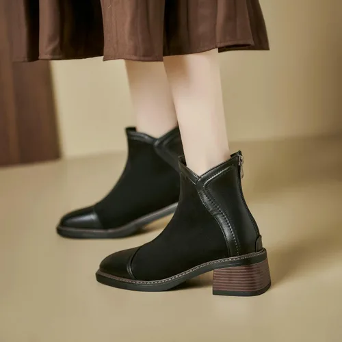 Miniatura 4 de UniqueStride Botas de tobillo vintage para mujer, punta cuadrada, tacón bajo, botas de moda de gamuza con tacón grueso