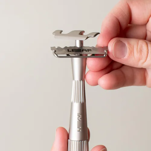 Miniatura 4 de Leaf Shave Hojas de afeitar de seguridad de un solo filo, repuestos de acero inoxidable recubiertos de platino compatibles con maquinilla de afeitar