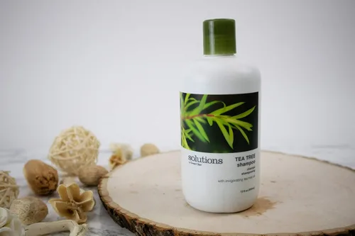 Miniatura 2 de GREAT CLIPS Solutions Tea Tree Shampoo 12 fl oz Tratamiento natural para el cuero cabelludo seco y la caspa con aceites esenciales vigorizantes
