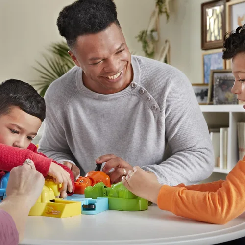 Miniatura 7 de Hungry Hungry Hippos - Juego de mesa para niños, juegos preescolares para 2 a 4 jugadores, juegos infantiles fáciles de jugar, juegos de mesa