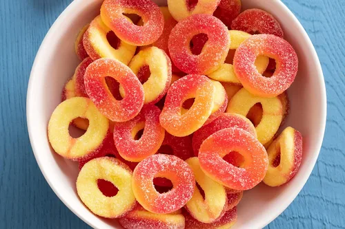 Miniatura 7 de Trolli Sour Brite Crawlers Very Berry and Peachie O's Sour Gummy Rings Candy Bolsas a granel de 10 libras