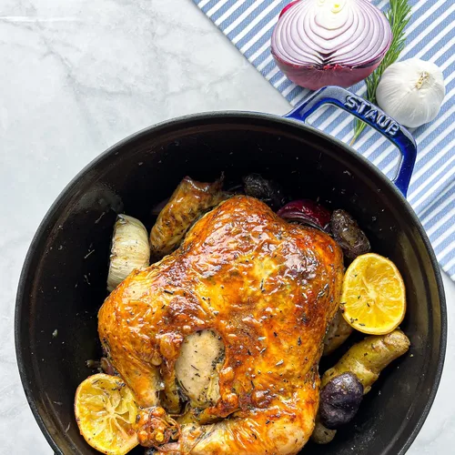 Miniatura 5 de Staub - Cocotte redonda de hierro fundido, 5.5 cuartos de galón, color azul oscuro, fabricado en Francia