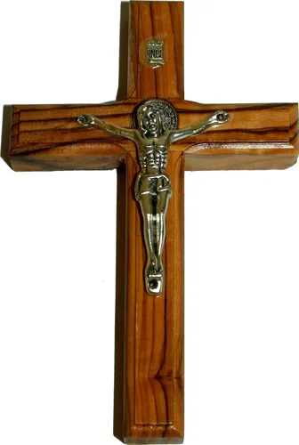 Miniatura 10 de Holy Land Market Crucifijo de pared de madera de olivo celta de 6 pulgadas, hecho a mano en Belén con medalla de metal de San Benito