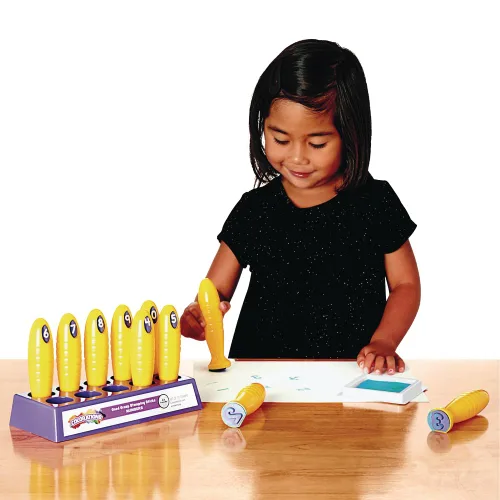 Miniatura 5 de Colorations Good Grasp - Paquete de 10 palos de estampado de números 0-9, suministros para el aula (1 1/4 pulgadas x 5 1/8 pulgadas)