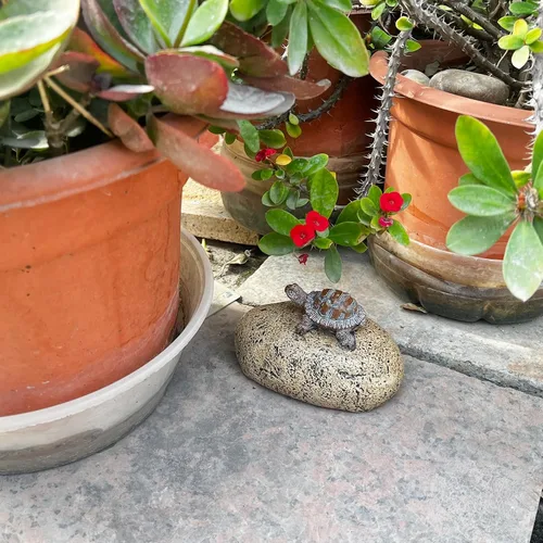 Miniatura 4 de Hide-a-Key - Roca falsa para exteriores, soporte para llaves de repuesto para exteriores, se ve y se siente como almacenamiento oculto de piedra