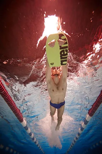 Miniatura 4 de Arena Unisex Swim Kickboard for Adults, Swimming Training Aid Pool Exercise Equipment