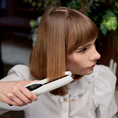 Miniatura 9 de ghd Estilizador desenchufado: plancha plana inalámbrica de 1 pulgada Blanco