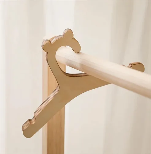 Miniatura 5 de Percha de madera ecológica para recién nacidos, para ropa de bebé, ganchos de madera para colgar ropa, juego de 20 piezas (9 pulgadas)