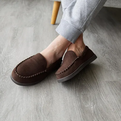 Miniatura 2 de Dearfoams Men's Keaton Memory Foam Moccasin with Wide Widths Slipper