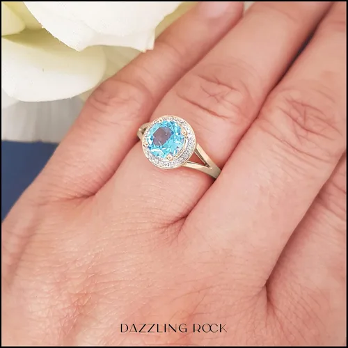 Miniatura 135 de Dazzlingrock Collection Anillo de compromiso redondo de 0.276 in con halo de diamante blanco y vástago dividido para ella en oro macizo de 14