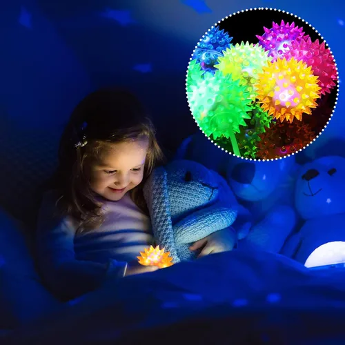 Miniatura 6 de Sotiff 9 piezas de bola iluminada con luces LED hinchables intermitentes, chirriantes, multicolor, juguete sensorial de goma, premios de carnaval