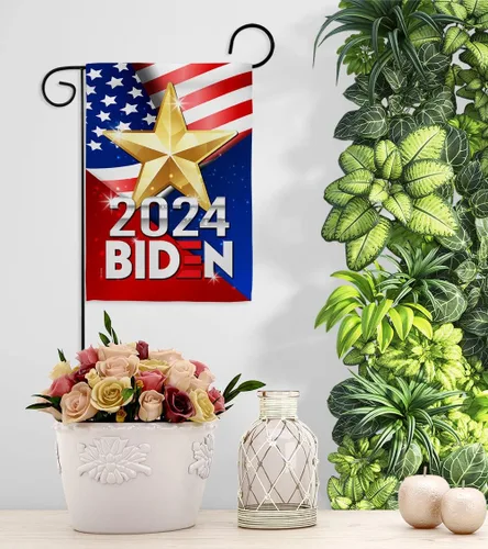 Miniatura 9 de Biden Harris bandera de jardín con bandera de voto, soporte de pared para el presidente patriótico demócrata republicano de la fiesta de té