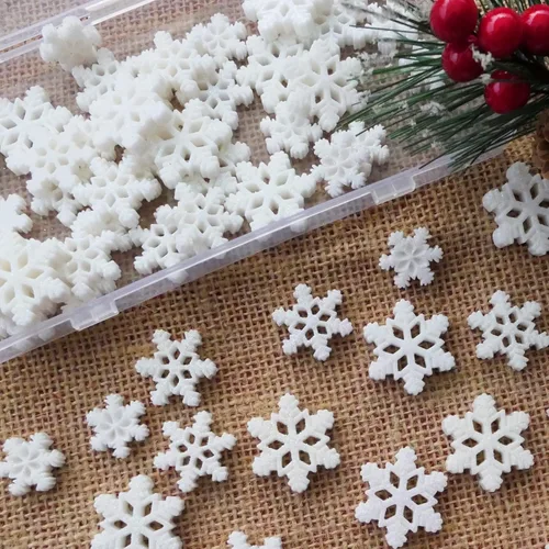 Miniatura 6 de HADDIY Pequeños copos de nieve para manualidades, 60 piezas de mini copos de nieve de plástico con purpurina blanca para adornos de Navidad