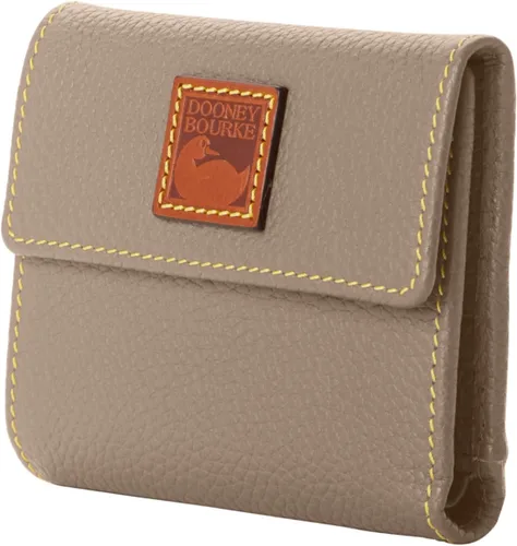 Miniatura 2 de Dooney & Bourke Billetera, billetera pequeña con solapa para tarjetas de crédito, color gris pardo, gris topo, Cartera pequeña para tarjetas