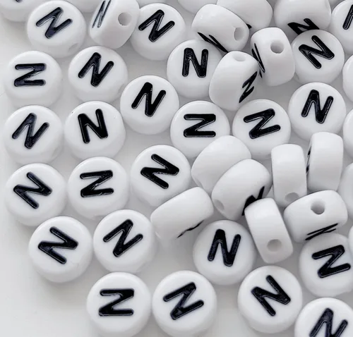 Miniatura 2 de 100 cuentas de letras acrílicas del alfabeto para hacer joyas, cuentas redondas blancas de la letra N para hacer pulseras, collares, llaveros, 1Flat