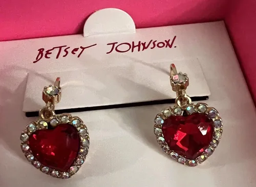 Miniatura 4 de Betsey Johnson - Pendientes colgantes de corazón