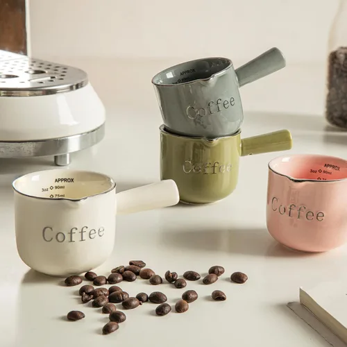Miniatura 9 de KEMORELA Tazas de café espresso de cerámica con boquillas y asas, marcas de 3 onzas y 3.0 fl oz, chupitos de espresso, cerámica duradera resistente