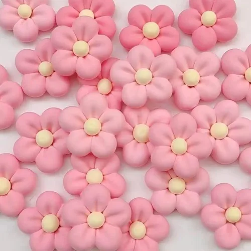 Yuxuanish 30 flores de arcilla acabadas para bricolaje, 1.18-2.2 pulgadas, hechas a mano, para manualidades, decoración del hogar (serie rosa)