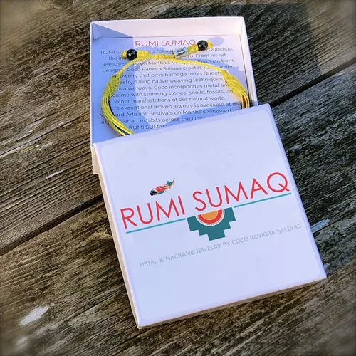 Miniatura 4 de Rumi Sumaq Pulseras de Orgullo y Bandera del País con Atadura de Tirón — Pulseras Macramé Trenzadas a Mano, Nudo de Pescado y Trenzadas Ajustables