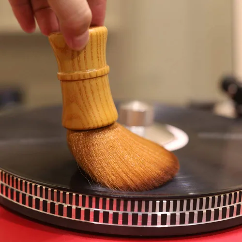 Miniatura 6 de Cepillo de limpieza de discos de vinilo, cerdas antiestáticas, mango de madera suave, para eliminación de polvo de tocadiscos LP, aguja