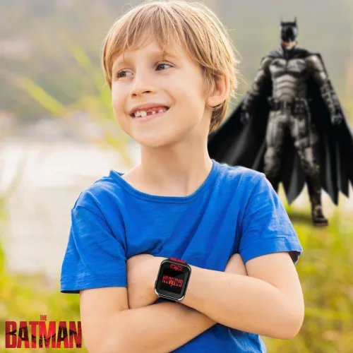 Miniatura 4 de The Batman Kids Smartwatch – Pantalla táctil interactiva con juegos, cámara, calculadora y rastreador de actividad física – 10 caras de reloj
