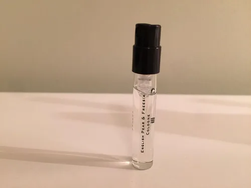 Miniatura 2 de Jo Malone Colonia inglesa de pera y fresia de Londres, tamaño de viaje de lujo, 0.05 oz
