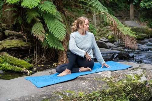 Miniatura 4 de YOGATI® Esterilla de Yoga con Correa con Líneas de Alineación. Esterilla de Entrenamiento en Casa para Mujeres, Hombres y Niños. Esterilla de Yoga