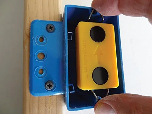 Miniatura 3 de Calculated Industries 8105 Herramienta Localizadora de Cajas Eléctricas para Paneles de Yeso Blind Mark - Potentes Objetivos Magnéticos de Tierras
