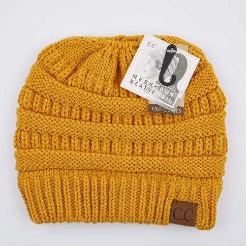 Miniatura 2 de C.C Exclusives - Gorro de invierno para mujer con agujero para coleta o moño, gorro beanie para mujer (MB-20A)