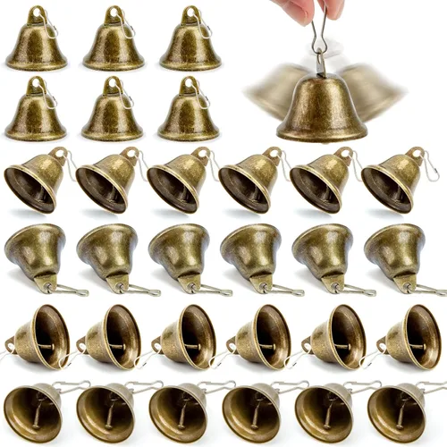 MCPINKY 34 campanas de manualidades, pequeñas campanas de latón con ganchos de resorte para colgar para hogares, decoraciones de fiesta de boda,