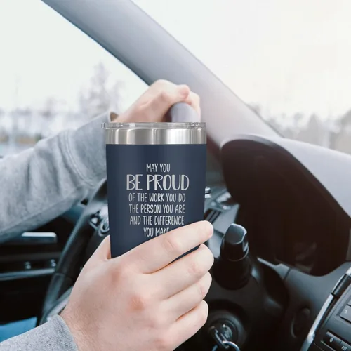 Miniatura 4 de OASSIE Regalos de agradecimiento para hombres y mujeres, vaso de café de acero inoxidable de 20 onzas Proud of You, Día del Maestro, cumpleaños