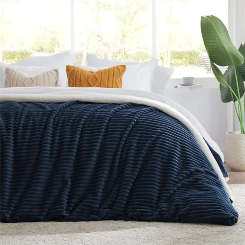 Miniatura 10 de Manta Sherpa para sofá, súper suave y gruesa, manta blanca, mantas cálidas para invierno, manta mullida para sofá cama, forro polar a rayas, crema