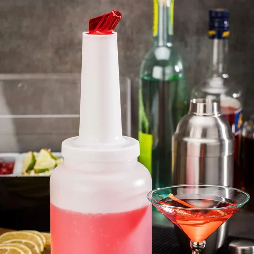 Miniatura 3 de Restaurantware Botella de plástico de almacenamiento de 2 cuartos de galón, con boquilla roja y tapa, botella de almacenamiento de barra, 4 3/4 Rojo