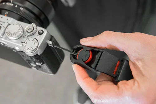 Miniatura 4 de Peak Design Correa de muñeca para cámara, compatible con cámaras DSLR, compactas y apuntar y disparar, perfil bajo, liberación rápida