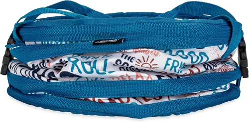 Miniatura 6 de Camco Life is Better at The Campsite - Enfriador suave desplegable – Cuenta con un interior resistente al agua, abridor de botellas integrado