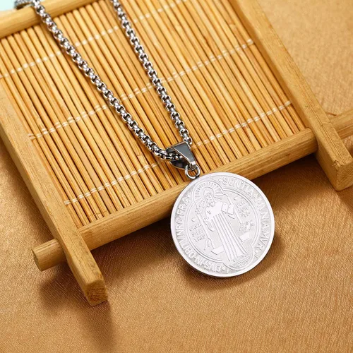 Miniatura 3 de Yonhon Collar de medalla de San Benito de acero inoxidable, exorcismo católico regalo para hombres