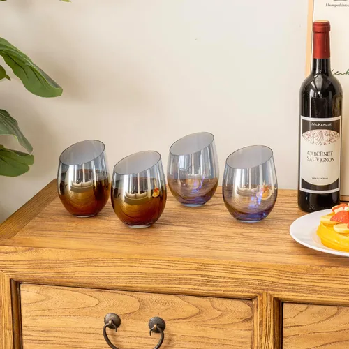 Miniatura 7 de MyGift Copas de vino modernas de 14 onzas sin tallo de vidrio azul iridiscente con borde en ángulo, cristalería transparente con tinte de brillo